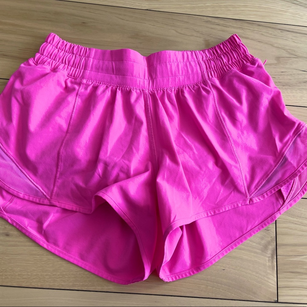 Lululemon Hotty Hot Low-Rise Shorts Hot Pink 2.5 inches